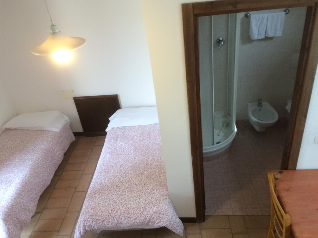 Torre Mannella Hotel Чита' Сант'Анджело Екстериор снимка